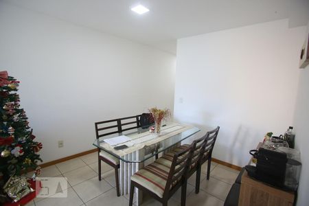 Sala de apartamento para alugar com 3 quartos, 82m² em Taquara, Rio de Janeiro