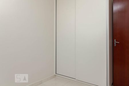 Quarto 1 de apartamento para alugar com 2 quartos, 55m² em Cazeca, Uberlândia