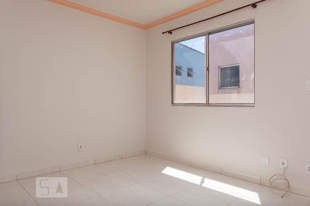 Sala de apartamento para alugar com 2 quartos, 55m² em Cazeca, Uberlândia