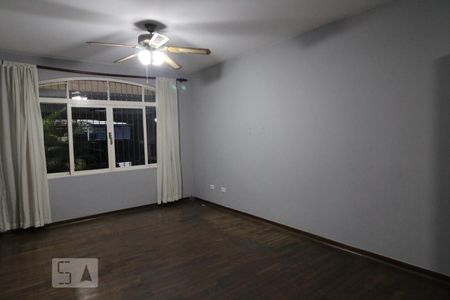Sala de casa à venda com 3 quartos, 200m² em Chácara Santo Antônio (zona Sul), São Paulo