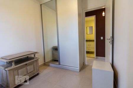 Quarto 1 de apartamento para alugar com 3 quartos, 64m² em Vila Butantã, São Paulo