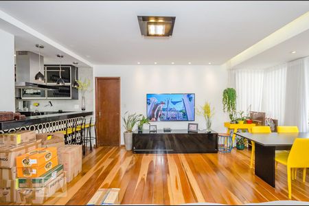 Sala de apartamento para alugar com 3 quartos, 98m² em Buritis, Belo Horizonte