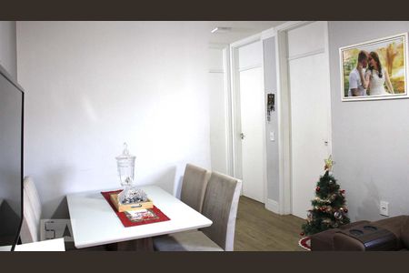 Sala de apartamento à venda com 2 quartos, 48m² em Jardim do Lago Continuação, Campinas