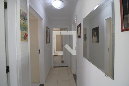 Corredor de casa para alugar com 3 quartos, 300m² em Interlagos, São Paulo