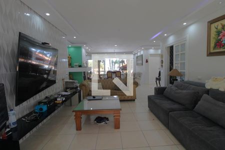 Sala  de casa para alugar com 3 quartos, 300m² em Interlagos, São Paulo