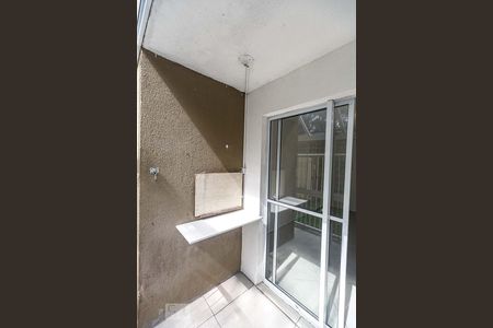 varanda de apartamento à venda com 2 quartos, 51m² em Vila Nova, Porto Alegre