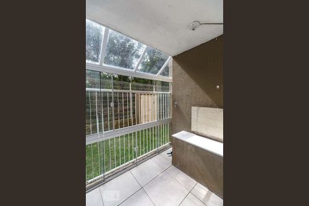 varanda de apartamento à venda com 2 quartos, 51m² em Vila Nova, Porto Alegre