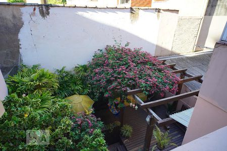 Quarto 1 - Vista de apartamento à venda com 3 quartos, 80m² em Independência, Porto Alegre