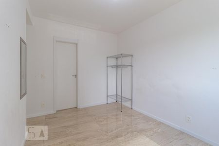 Suíte de apartamento para alugar com 2 quartos, 55m² em Continental, Osasco