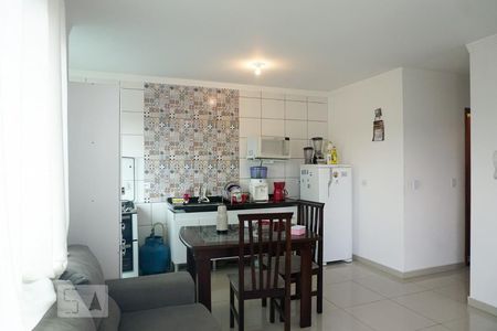 Sala/Cozinha de apartamento à venda com 2 quartos, 43m² em Cidade Líder, São Paulo
