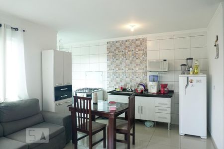 Sala/Cozinha de apartamento à venda com 2 quartos, 43m² em Cidade Líder, São Paulo