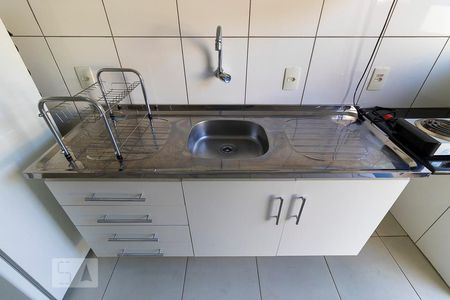 Cozinha de kitnet/studio para alugar com 1 quarto, 32m² em Centro (barao Geraldo), Campinas