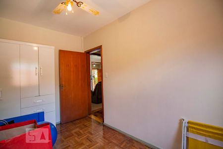 Quarto 1 de casa à venda com 5 quartos, 250m² em Passo da Areia, Porto Alegre