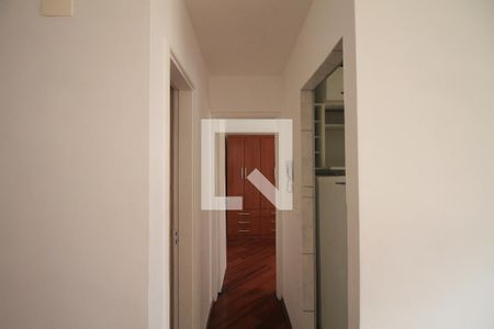 Corredor  de apartamento para alugar com 1 quarto, 48m² em Consolação, São Paulo