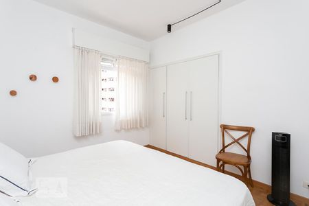 Quarto 1 de apartamento à venda com 2 quartos, 106m² em Pinheiros, São Paulo