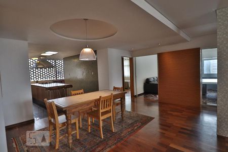 Sala de apartamento para alugar com 3 quartos, 194m² em Cerqueira César, São Paulo