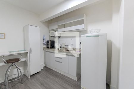 Cozinha de kitnet/studio para alugar com 1 quarto, 28m² em Bela Vista, São Paulo