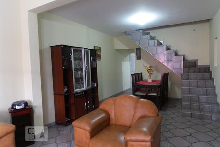 Sala de casa à venda com 3 quartos, 170m² em Vila Clara, São Paulo