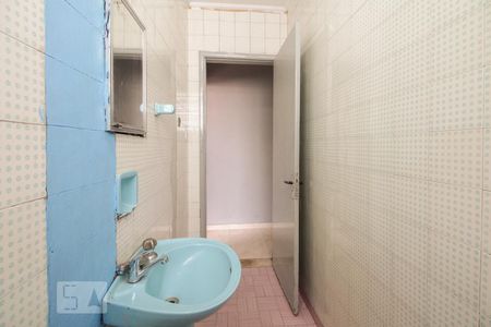 Banheiro Social 1 de casa à venda com 3 quartos, 203m² em Vila Prudente, São Paulo
