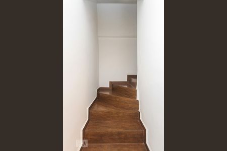 Casa para alugar com 125m², 3 quartos e 3 vagas Casa para alugar com 125m², 3 quartos e 3 vagasescada