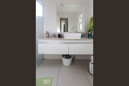 Casa para alugar com 125m², 3 quartos e 3 vagas Casa para alugar com 125m², 3 quartos e 3 vagasSuite