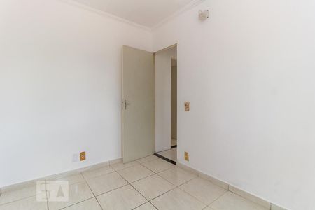 Quarto 2 de apartamento para alugar com 2 quartos, 55m² em Vila Paulicea, Mogi das Cruzes