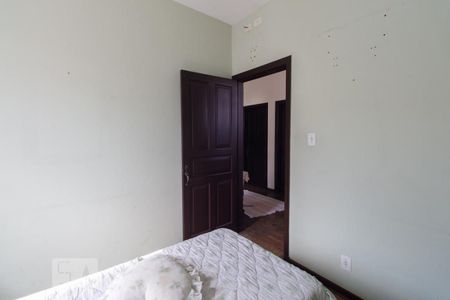 Casa à venda com 244m², 4 quartos e 3 vagas Casa à venda com 244m², 4 quartos e 3 vagasQuarto 1