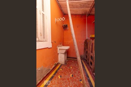 Casa à venda com 244m², 4 quartos e 3 vagas Casa à venda com 244m², 4 quartos e 3 vagasÁrea de serviço