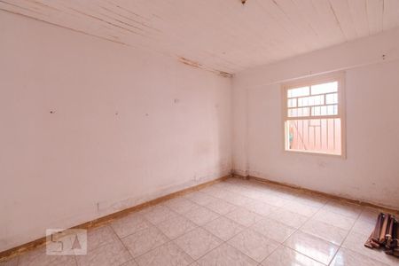 Casa à venda com 244m², 4 quartos e 3 vagas Casa à venda com 244m², 4 quartos e 3 vagasQuarto - edícula