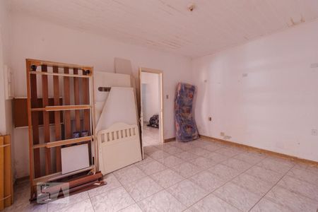 Casa à venda com 244m², 4 quartos e 3 vagas Casa à venda com 244m², 4 quartos e 3 vagasQuarto - edícula