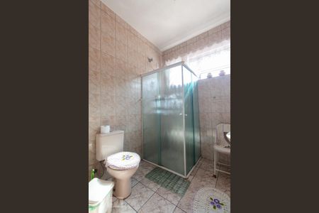 Casa à venda com 244m², 4 quartos e 3 vagas Casa à venda com 244m², 4 quartos e 3 vagasBanheiro