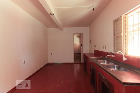 Cozinha de casa de condomínio à venda com 1 quarto, 125m² em Azenha, Porto Alegre