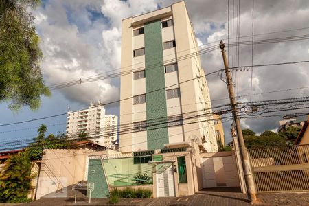 Área de Serviço de kitnet/studio para alugar com 1 quarto, 35m² em Saraiva, Uberlândia