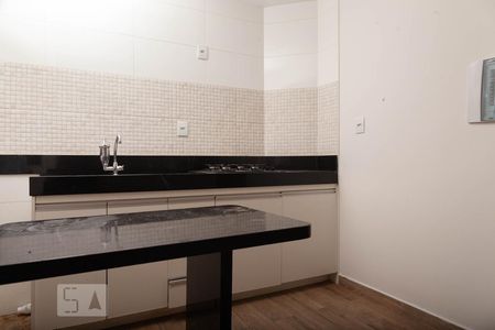 Cozinha de kitnet/studio para alugar com 1 quarto, 35m² em Saraiva, Uberlândia