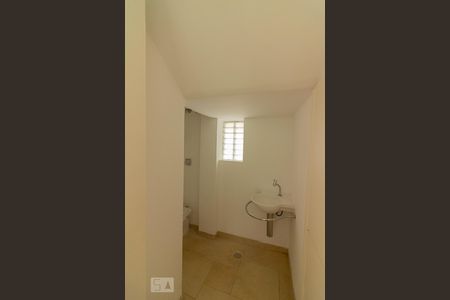 Lavabo de casa para alugar com 4 quartos, 450m² em Indianópolis, São Paulo