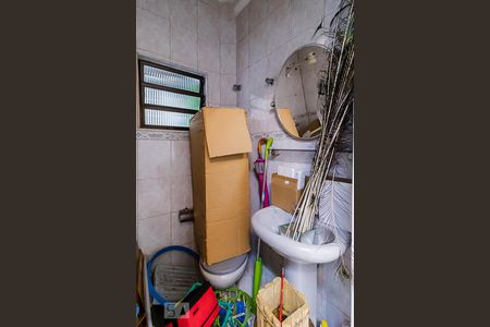 Casa para alugar com 350m², 3 quartos e 6 vagas Casa para alugar com 350m², 3 quartos e 6 vagasBanheiro de Serviço