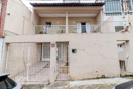 Casa para alugar com 350m², 3 quartos e 6 vagas Casa para alugar com 350m², 3 quartos e 6 vagasFachada