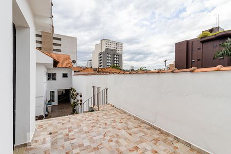 Casa para alugar com 350m², 3 quartos e 6 vagas Casa para alugar com 350m², 3 quartos e 6 vagasTerraço