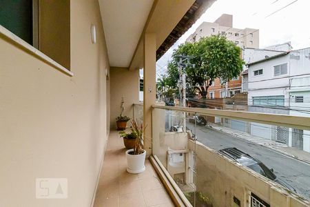 Casa para alugar com 350m², 3 quartos e 6 vagas Casa para alugar com 350m², 3 quartos e 6 vagasSacada da Suíte 1