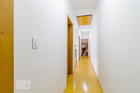 Casa para alugar com 350m², 3 quartos e 6 vagas Casa para alugar com 350m², 3 quartos e 6 vagasCorredor