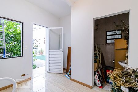Casa para alugar com 350m², 3 quartos e 6 vagas Casa para alugar com 350m², 3 quartos e 6 vagasQuarto de Serviço