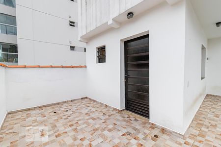 Casa para alugar com 350m², 3 quartos e 6 vagas Casa para alugar com 350m², 3 quartos e 6 vagasTerraço