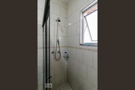 Casa para alugar com 350m², 3 quartos e 6 vagas Casa para alugar com 350m², 3 quartos e 6 vagasBanheiro da Suíte 2