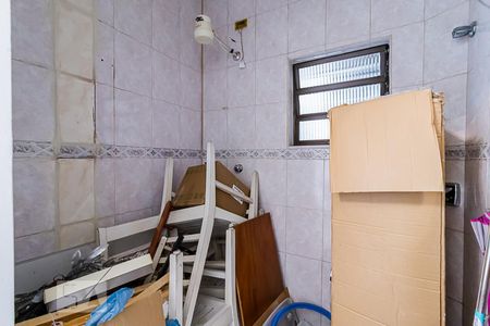 Casa para alugar com 350m², 3 quartos e 6 vagas Casa para alugar com 350m², 3 quartos e 6 vagasBanheiro de Serviço