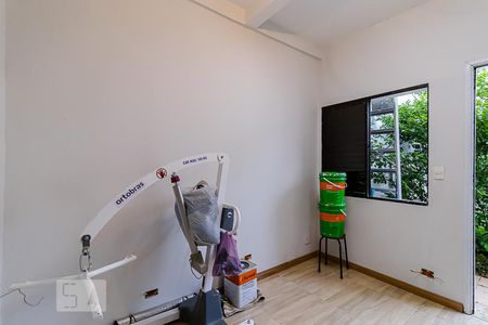 Casa para alugar com 350m², 3 quartos e 6 vagas Casa para alugar com 350m², 3 quartos e 6 vagasQuarto de Serviço