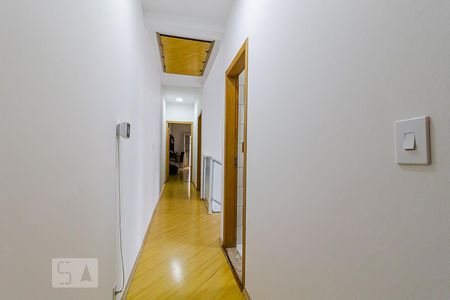 Corredor de casa para alugar com 3 quartos, 350m² em Jardim da Glória, São Paulo