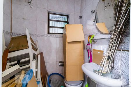 Casa para alugar com 350m², 3 quartos e 6 vagas Casa para alugar com 350m², 3 quartos e 6 vagasBanheiro de Serviço