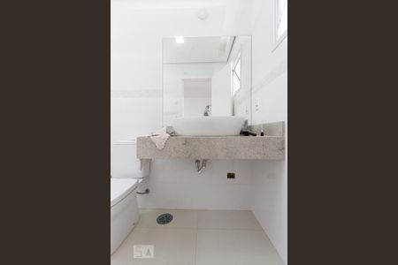 Casa à venda com 700m², 8 quartos e 8 vagas Casa à venda com 700m², 8 quartos e 8 vagasBanheiro da Suíte 3