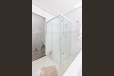 Casa à venda com 700m², 8 quartos e 8 vagas Casa à venda com 700m², 8 quartos e 8 vagasBanheiro da Suíte 1