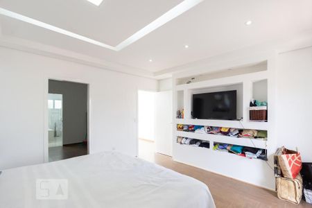 Casa à venda com 700m², 8 quartos e 8 vagas Casa à venda com 700m², 8 quartos e 8 vagasSuíte 1